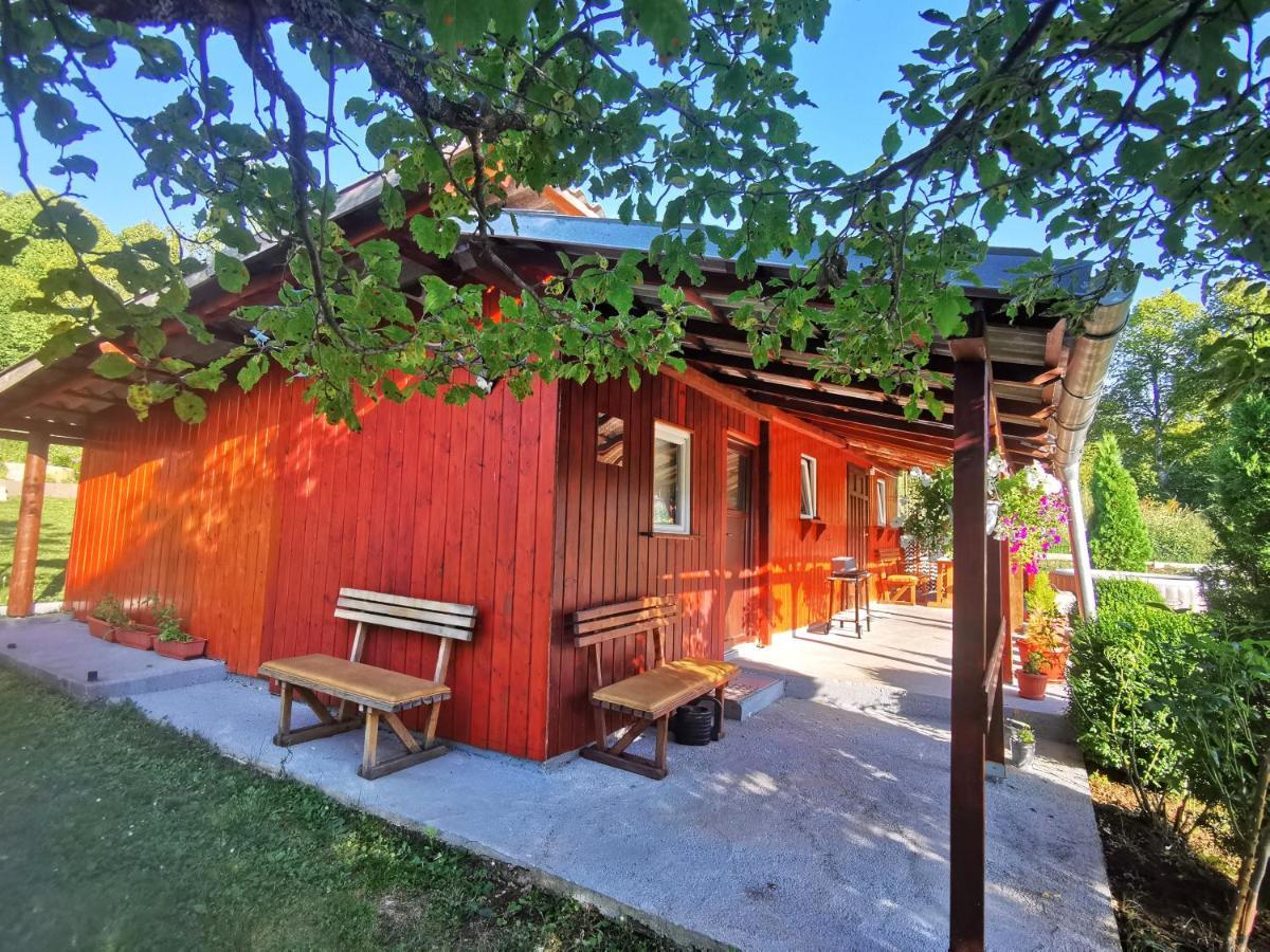 Holiday Home La Sierra Korenica Exterior photo